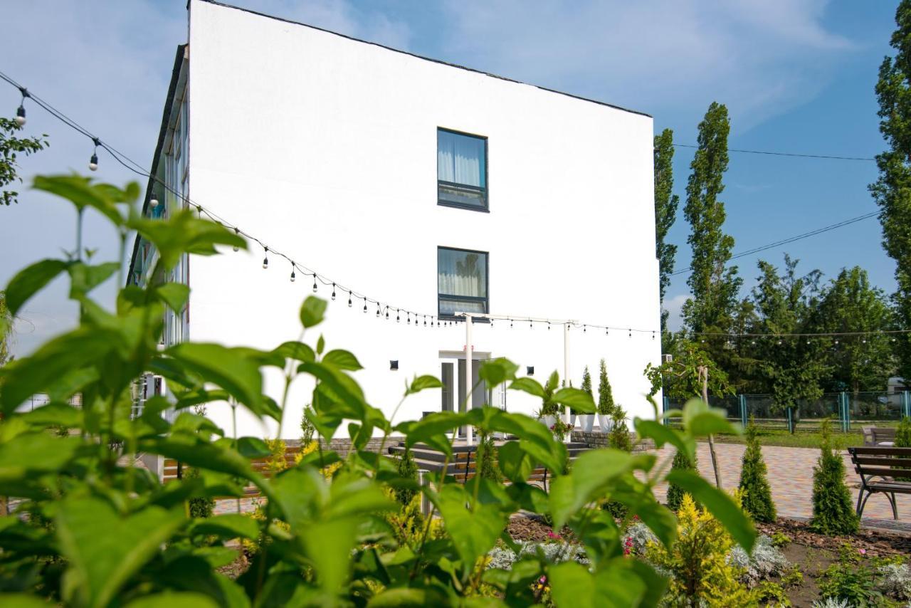 Reef Hotel Kobleve Exterior foto