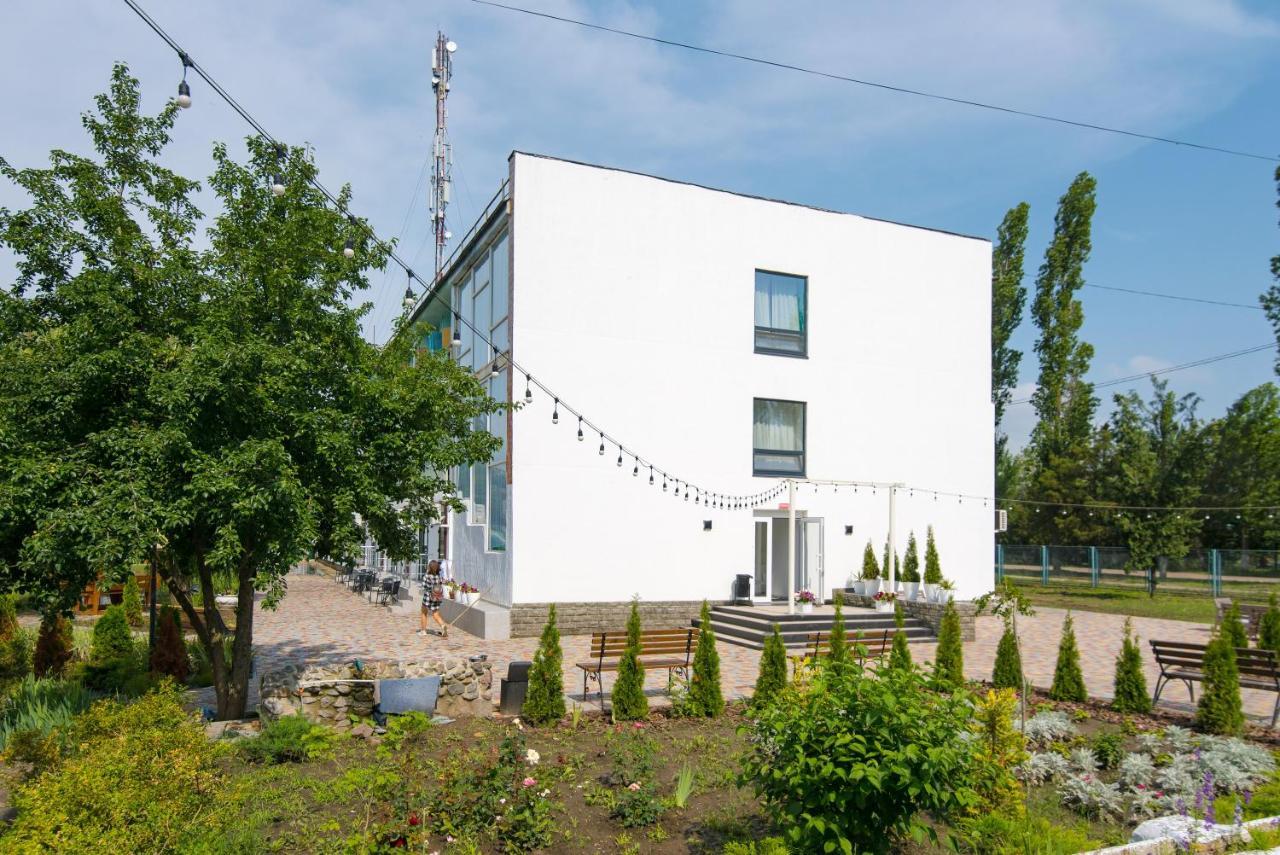 Reef Hotel Kobleve Exterior foto