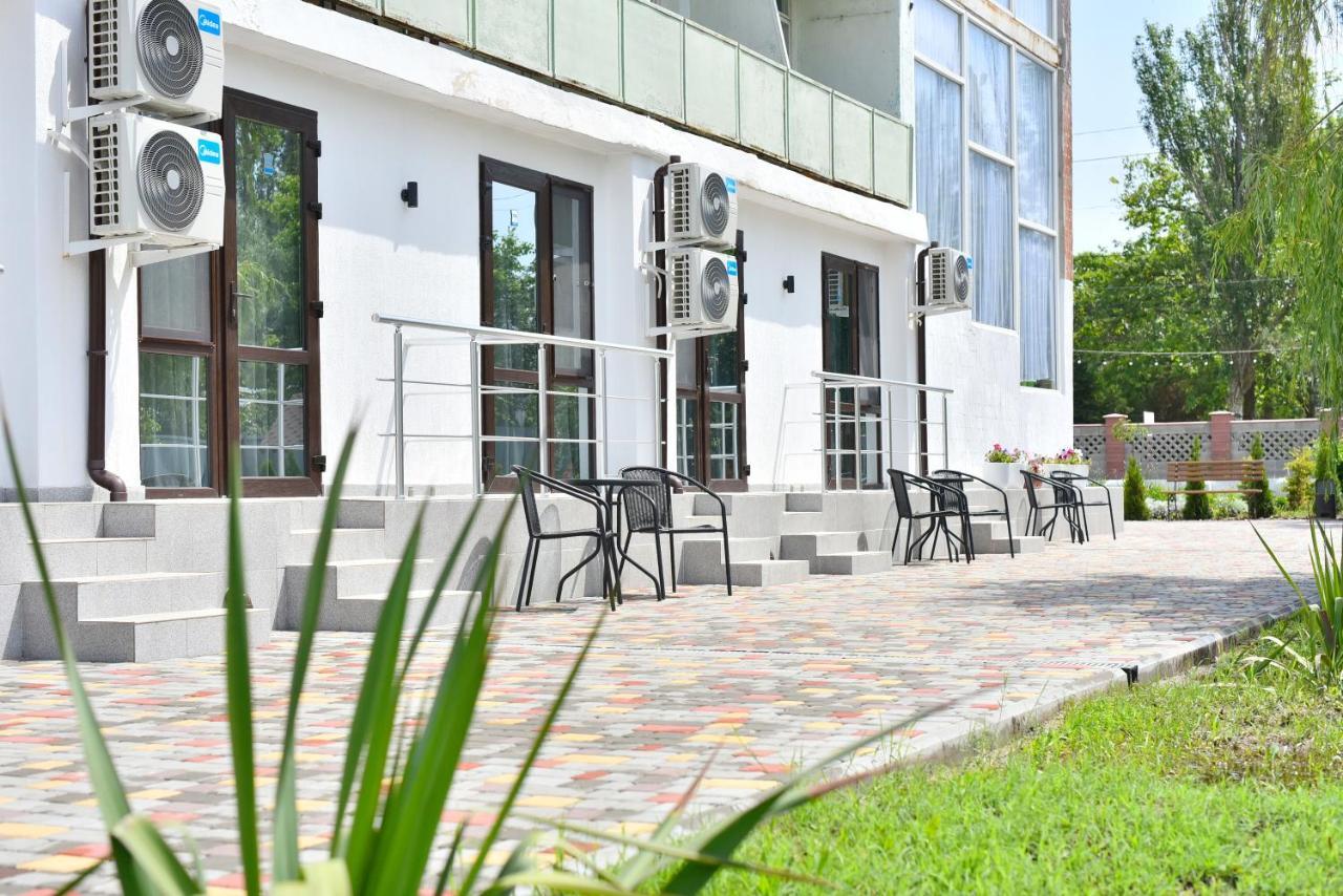 Reef Hotel Kobleve Exterior foto