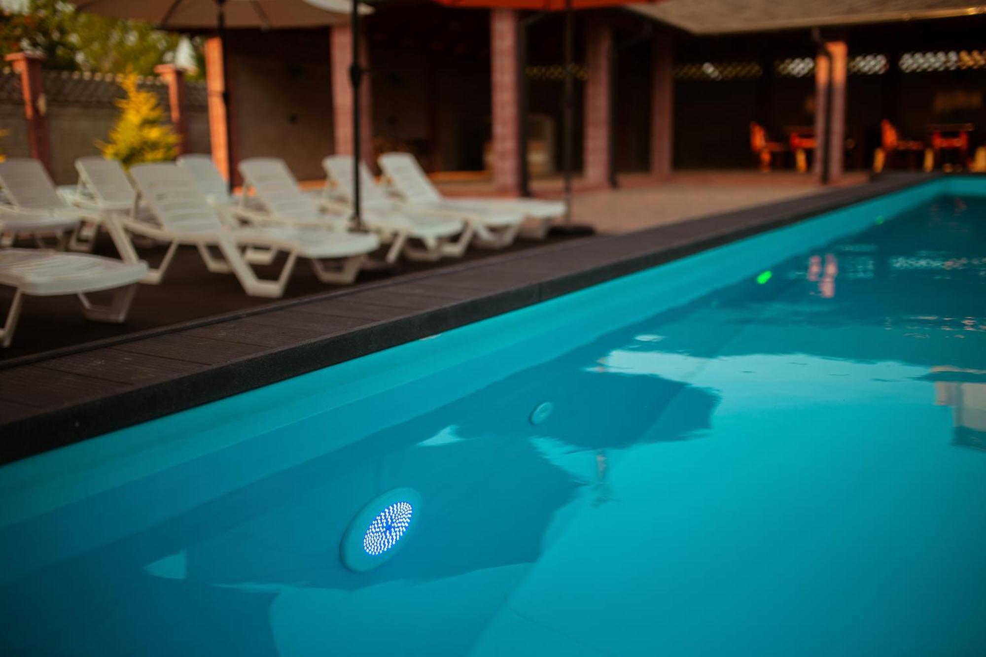 Reef Hotel Kobleve Exterior foto
